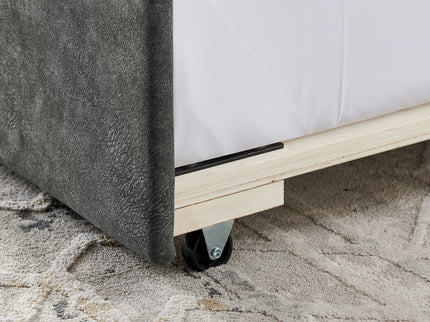 Upholstered Daybed With USB Charging & Pull Out Bed