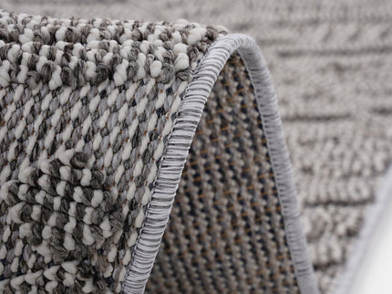 Guros - Traditional Indoor / Outdoor Rug