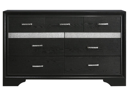 Modern Bedroom Set With Upholstered Headboard And Textured Storage