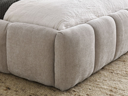 Modern Platform Bed Frame With Thick Fabric