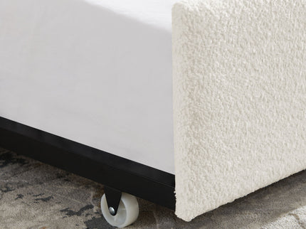 Upholstered Daybed With Pop Up Trundle