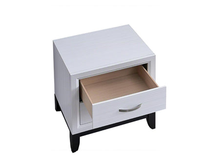 Glasgow - Nightstand With English Dovetail Drawers