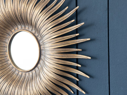Retro DesignSunburst Metal Wall Mirror Decorative Mirror For A Bedroom Dressing Room, Hallway Or Living Space - Gold