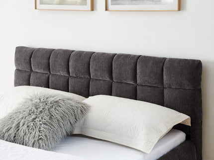 Modern Platform Bed Frame With Thick Fabric
