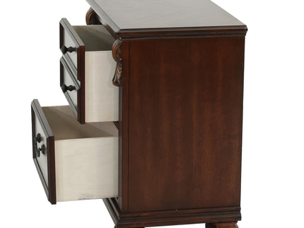 Bedroom Furniture Set With Traditional Style