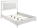 White / 4 Pc. Bed, Nightstand, Dresser, Mirror / Queen