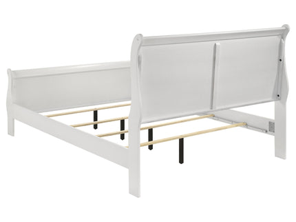 Bedroom Set With Curved Details