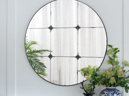 Traditional Decor Style Round Antique Glass Wall Mirror, Wall Decor For For Bathroom Entryway Console Lean Against Wall - Black