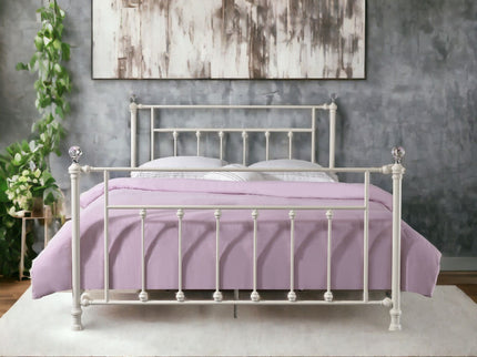 Comet - Bed, Elegant Spindle Design
