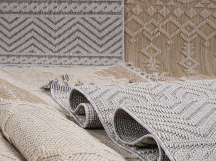 Guros - 8' X 10' Trellis Indoor / Outdoor Area Rug - Cream