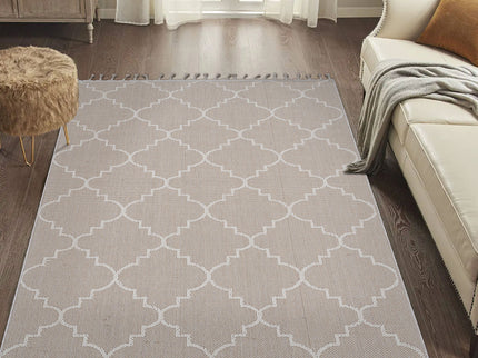 Guros - 4' X 6' Trellis Indoor / Outdoor Area Rug - Ivory