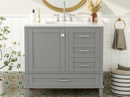 Traditional Bathroom Vanity Set With Soft Close Doors