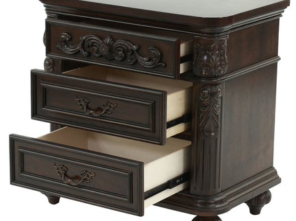 3 Piece Bedroom Set, Majestic Formal Bed With 2 Nightstands