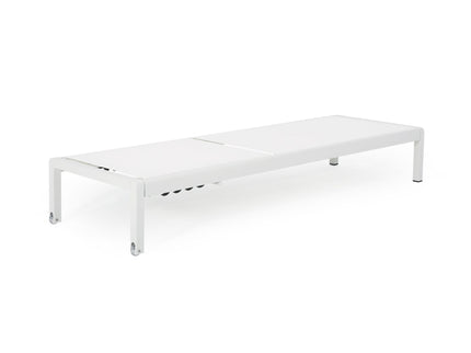 Outdoor Patio Chaise Lounge With 5 Reclining Positions