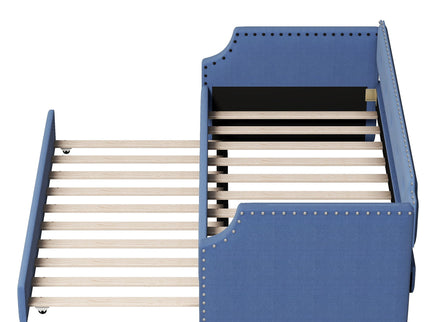 Upholstered Daybed With Trundle