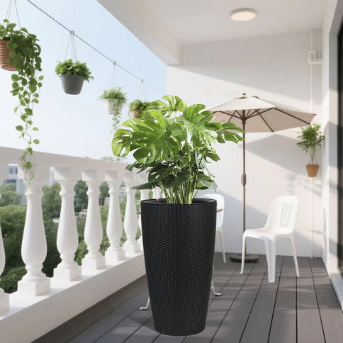 Tall Planters Set With Water Level Monitor And Auto Watering