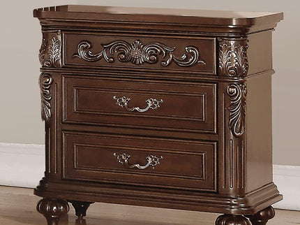 3 Piece Bedroom Set, Majestic Formal Bed With 2 Nightstands