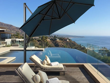 Round Cantilever Patio Umbrella With 360 Rotation & Infinite Tilt Adjustment