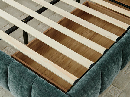Modern Platform Bed Frame With Thick Fabric