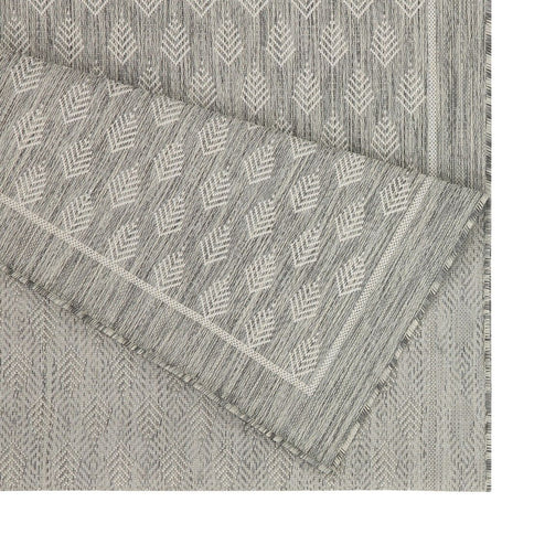 Sunshine - 5'3" X 7'3" Indoor, Outdoor Polypropylene Area Rug - Silver