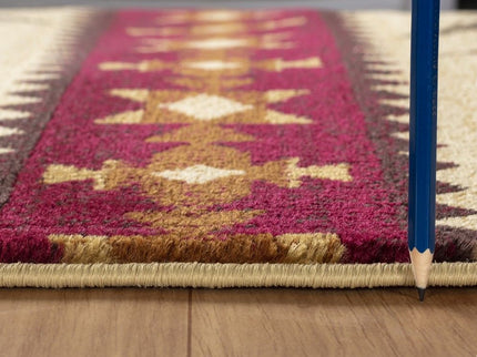 Nature's Nest - 5'3" X 7'3" Lodge Area Rug - Multi / Cream