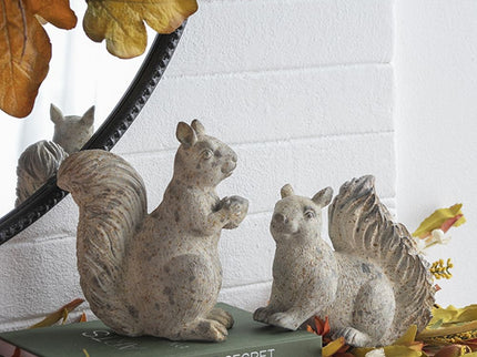 Resin Standing & Lying Down Squirrel Rustic, For Harvest Festival Fall Festival & Thanksgiving Table Decorations (Set of 2) - Antique Cream