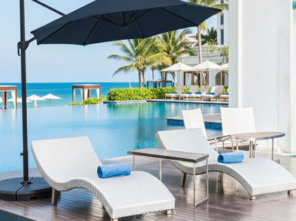 Round Cantilever Patio Umbrella With 360 Rotation & Infinite Tilt Adjustment