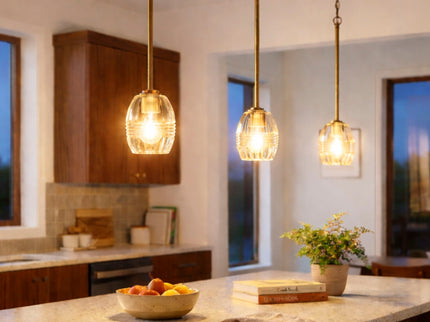 Vista - Single Pendant Chain Hanging Light - Clear / Gold