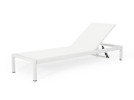 Outdoor Patio Chaise Lounge With 5 Reclining Positions