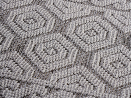 Guros - 6' X 9' Geometric Indoor / Outdoor Area Rug - Gray / White