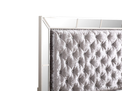 Stylish Contemporary Bed With Minimalist Design