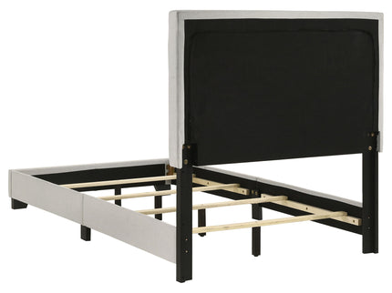 Efram - Panel Bed