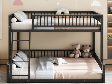 Bunk Bed With Ladder And Safety Guardrails