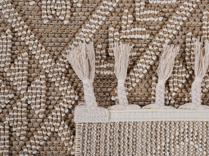 Guros - 8' X 10' Traditional Indoor / Outdoor Area Rug - Natural