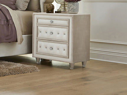 Williams - 3 Drawer Nightstand - Camel