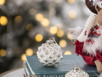 Christmas Ball Ornaments, Decorative Hanging Ball Christmas Tree Ornaments, For Holiday Party Decorations (Set of 12) - White