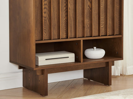 Sideboard Buffet Cabinet With Grille Slat Design With 3 Doors And Adjustable Shelves