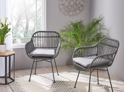 Outdoor Rattan Accent Chair With Metal Legs